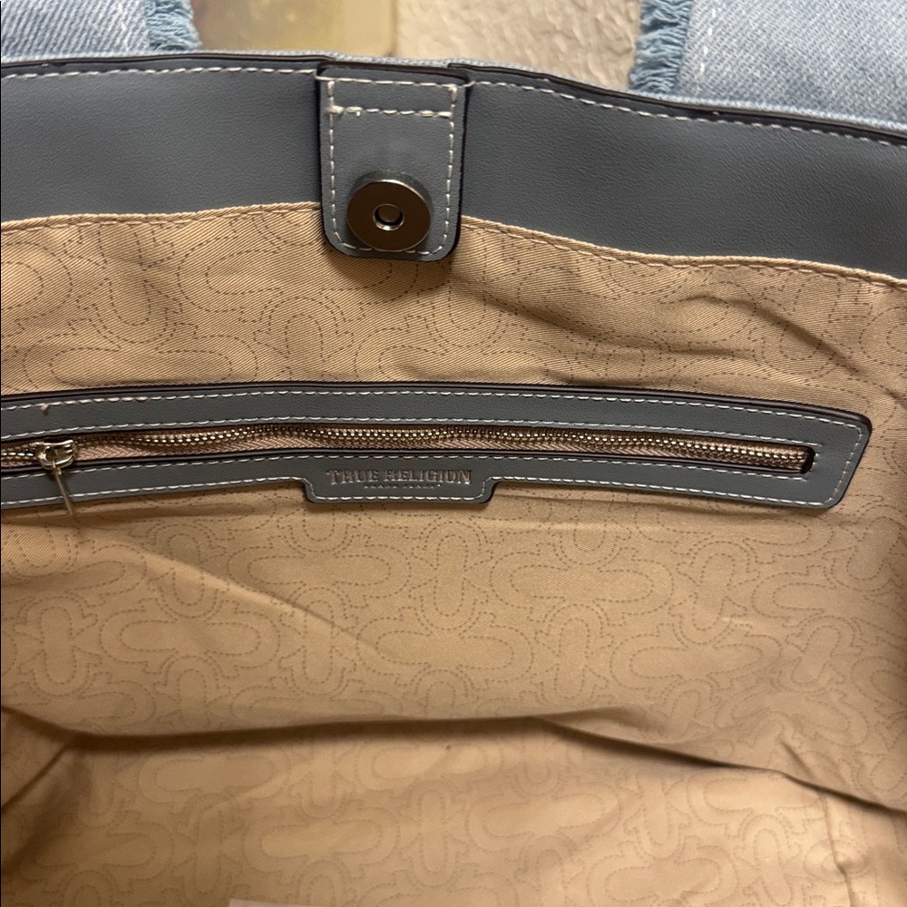 NWT, True Religion light denim large tote bag - Picture 10 of 10